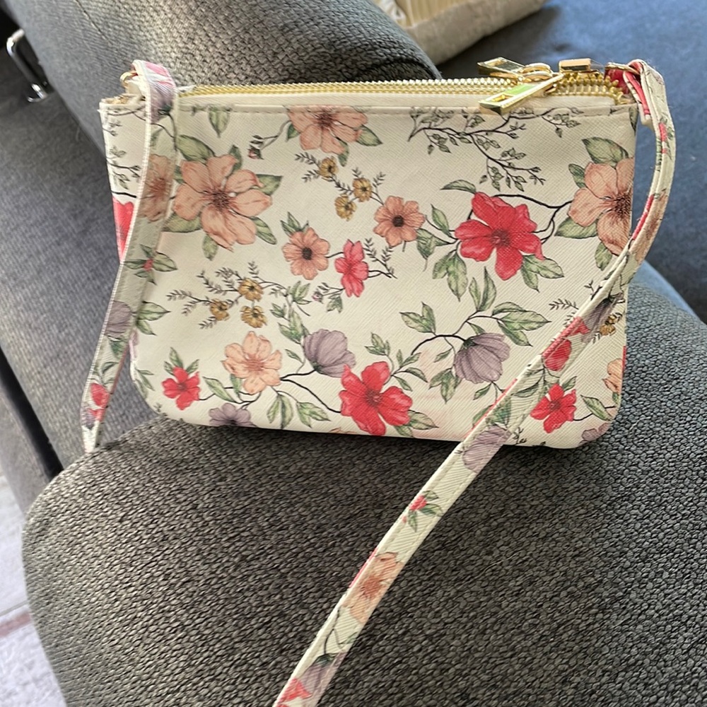 Women’s floral purse